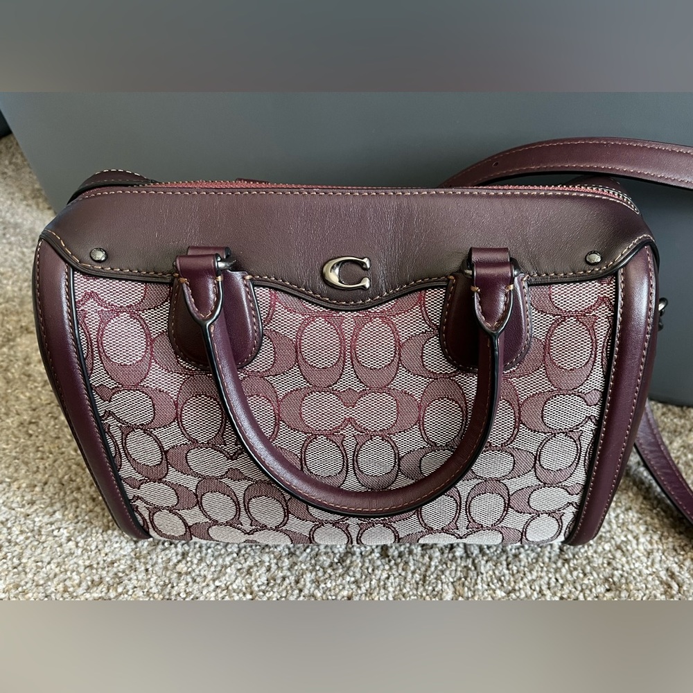 Authentic Coach Ivie Bennett Satchel in Jacquard/Leather, Khaki and Wine.